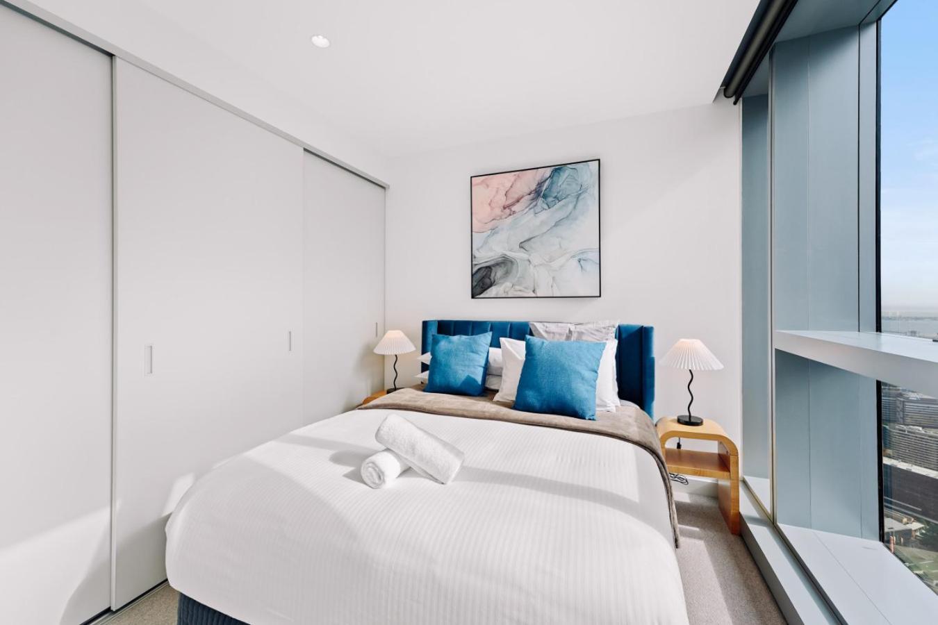 Lux Cbd Escape 2br With Pool Gym Sauna