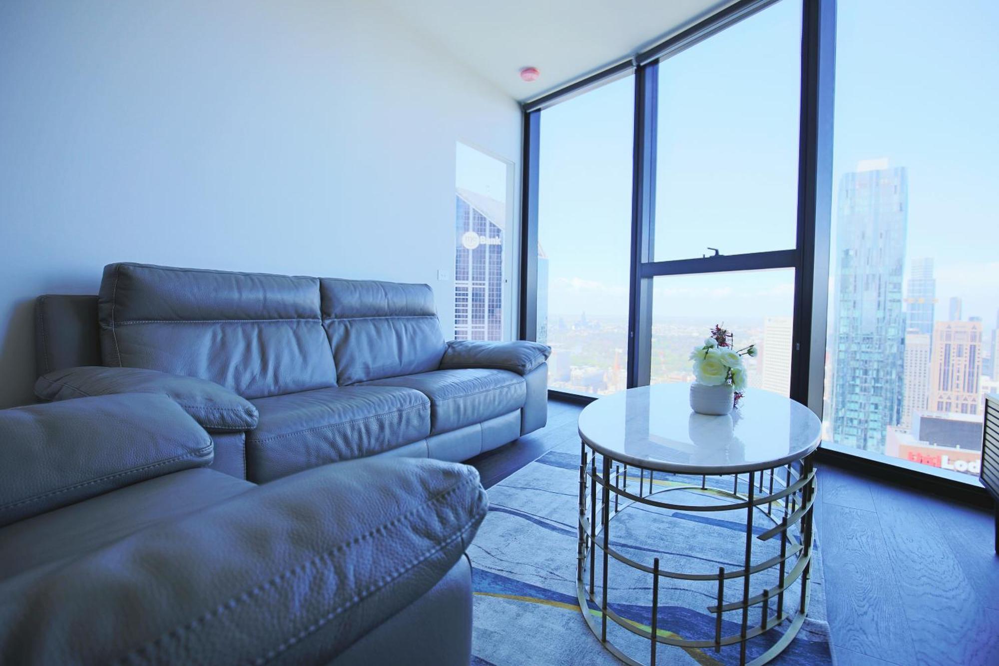 Apartment Cbd 2b2b1s With & Sea Views *