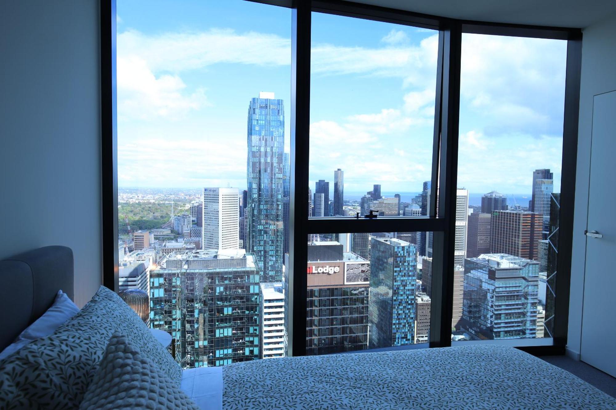 Cbd 2b2b1s With & Sea Views Apartment Melbourne