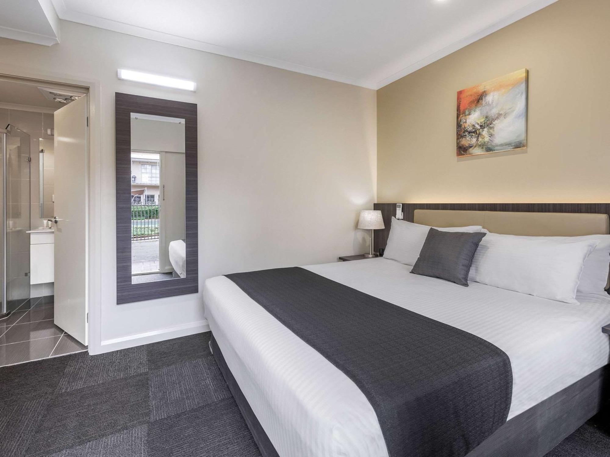 Quality Airport Hotel