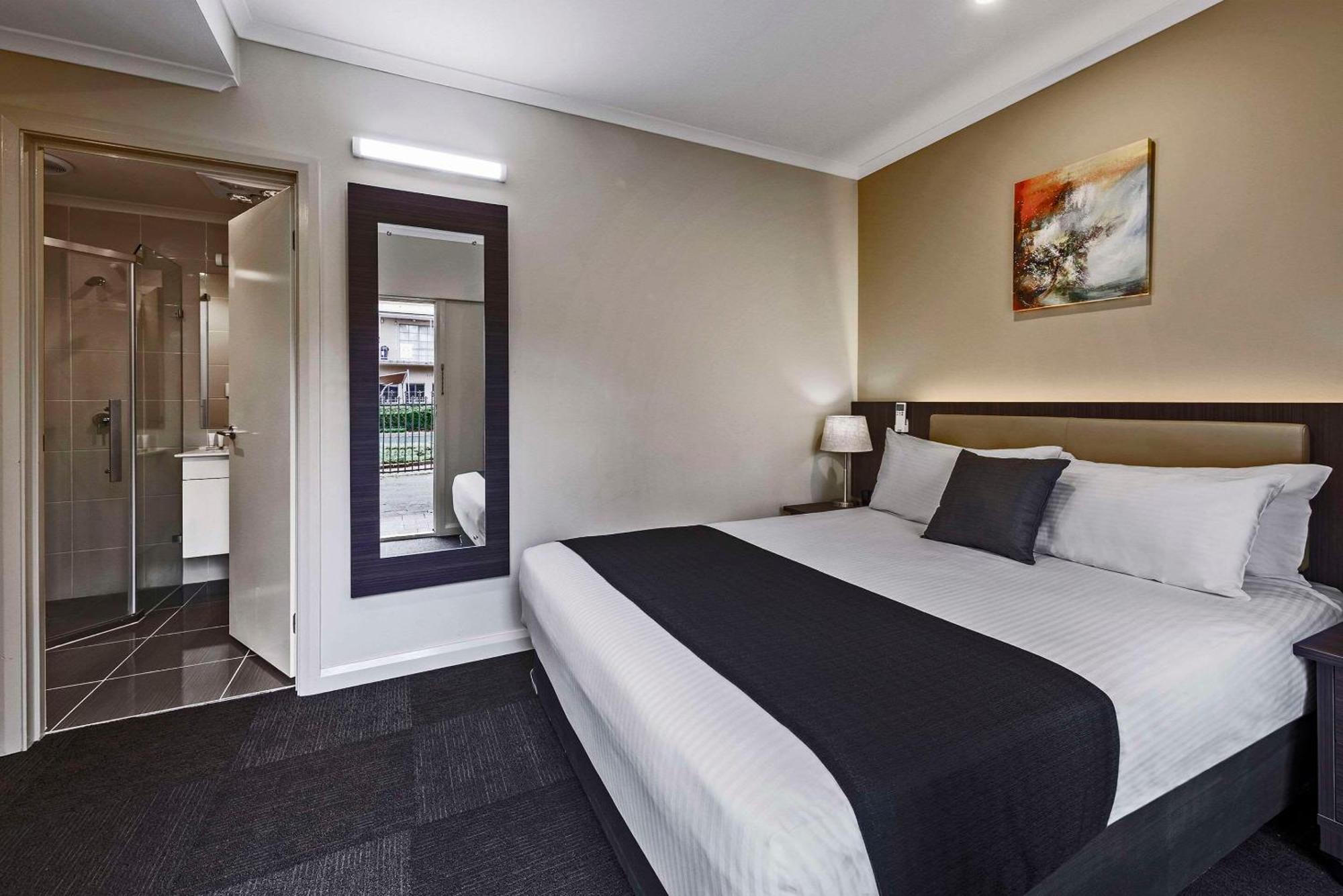 Quality Airport Hotel Melbourne