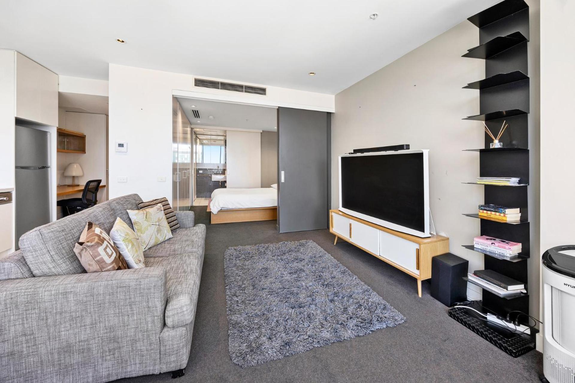 Luxury Designer In Prestigious Location In Apartment