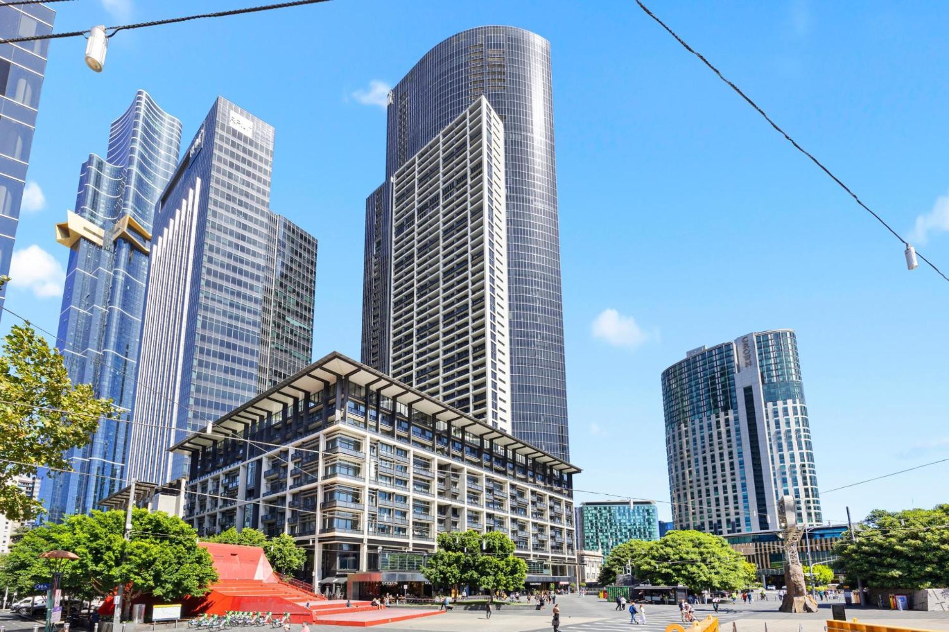 Apartment Luxury Designer In Prestigious Location In