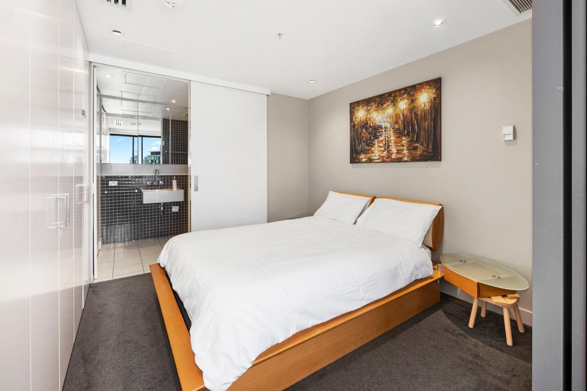 Apartment Luxury Designer In Prestigious Location In *