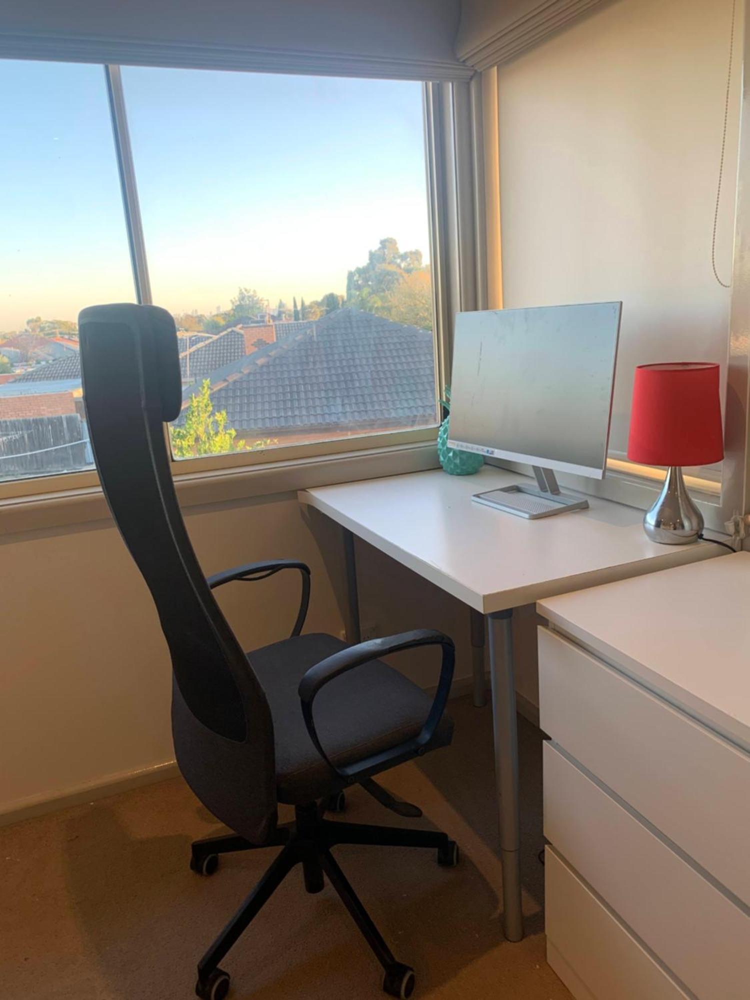 Comfortable 4-bedroom Near Airport *