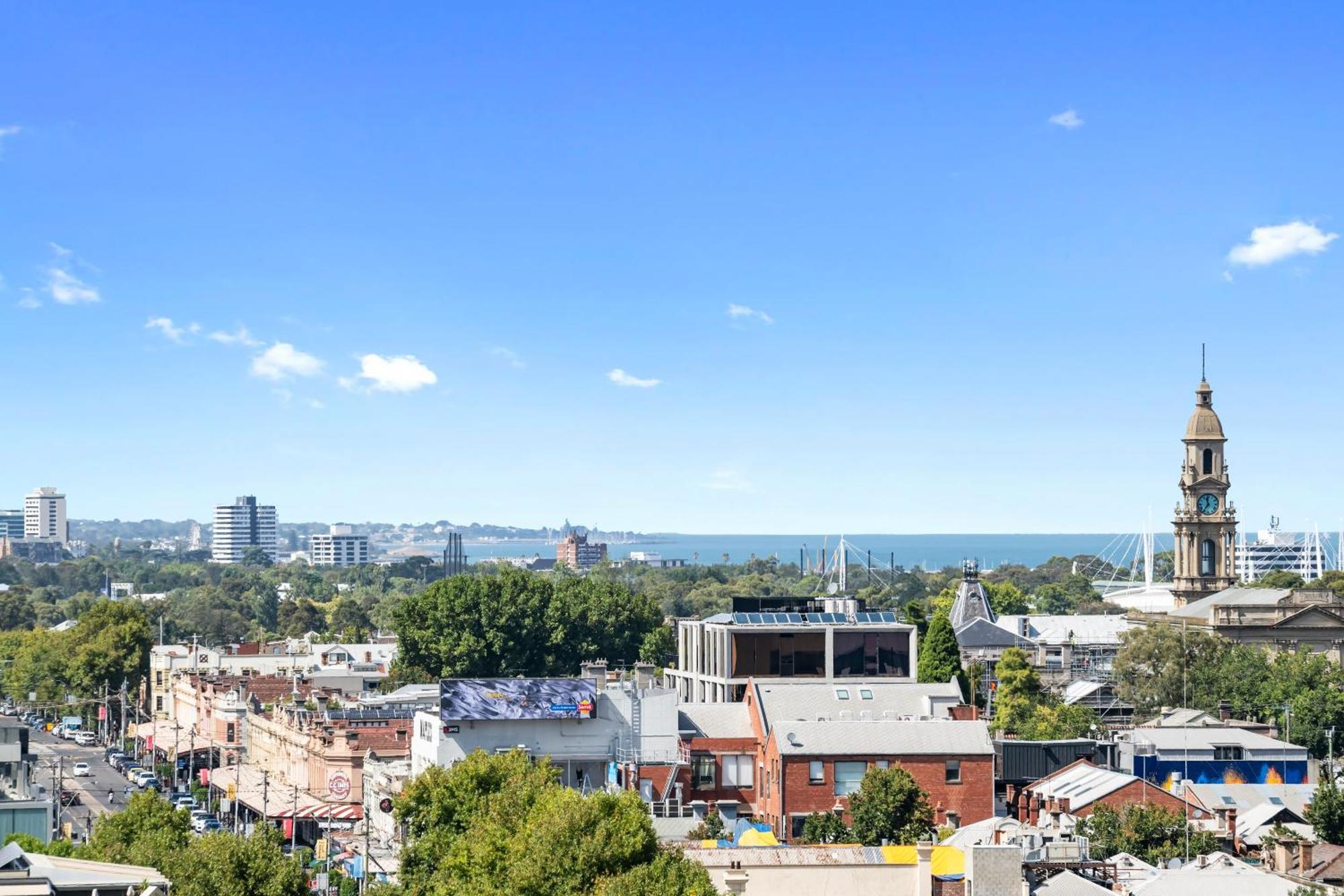 Apartment Stylish 3br With Bay Views, Huge Balcony And Pool *