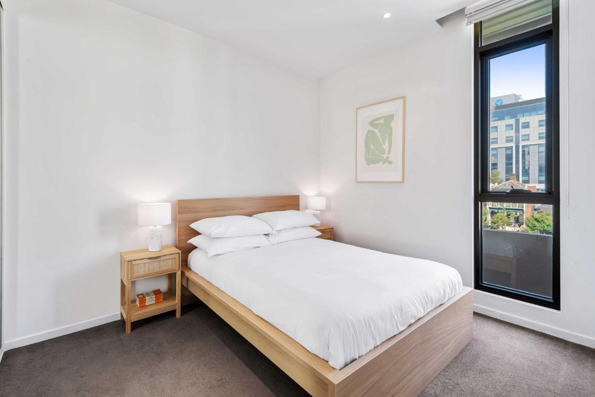 Tasteful 2-bed Unit By Bridge Rd Shops Apartment