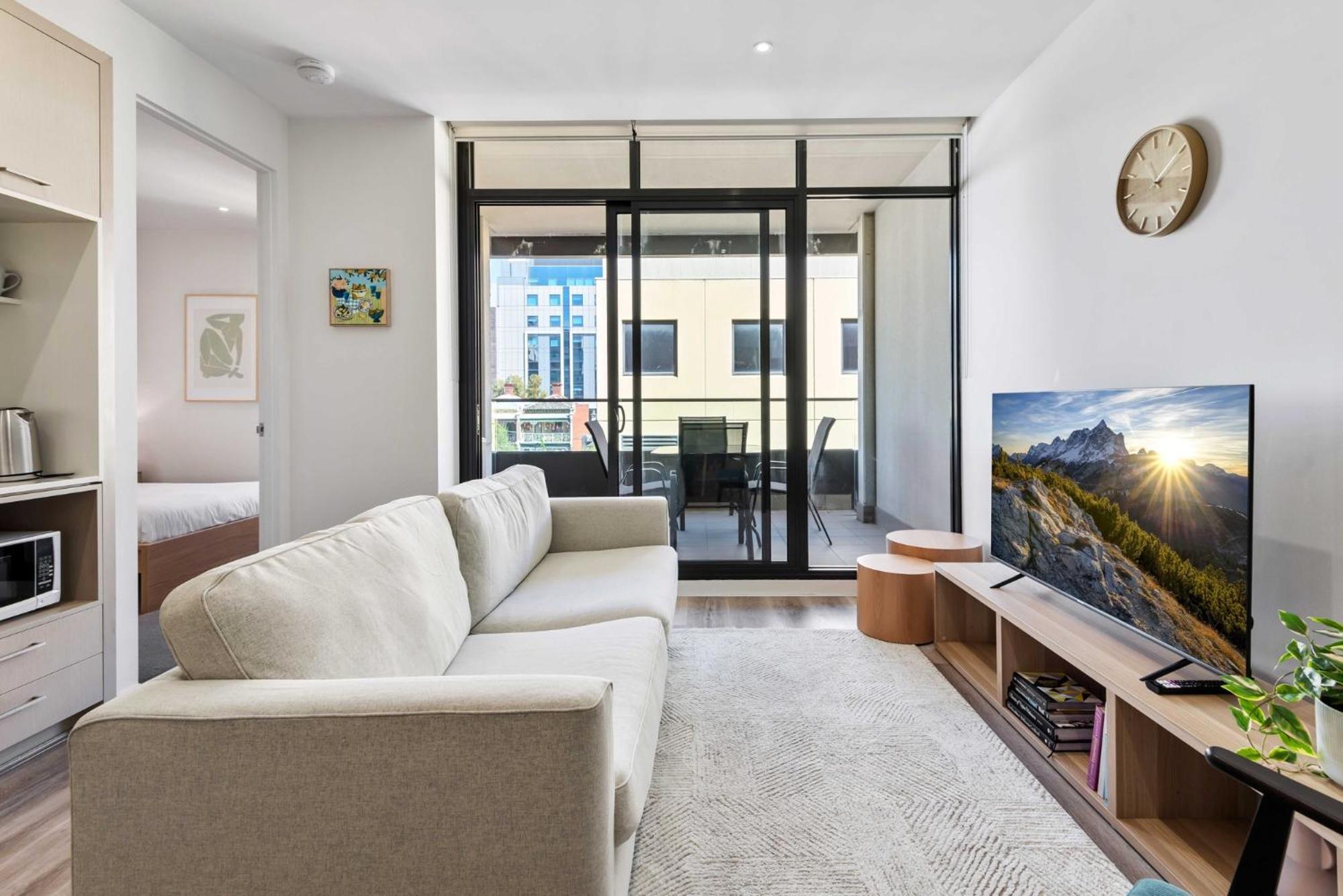 Apartment Tasteful 2-bed Unit By Bridge Rd Shops *