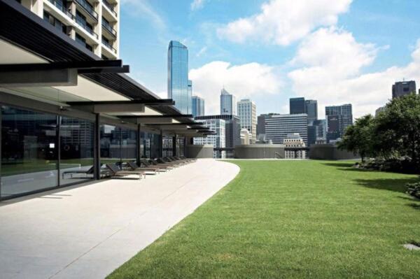 Loft-style 1-bedroom In Southbank * Melbourne