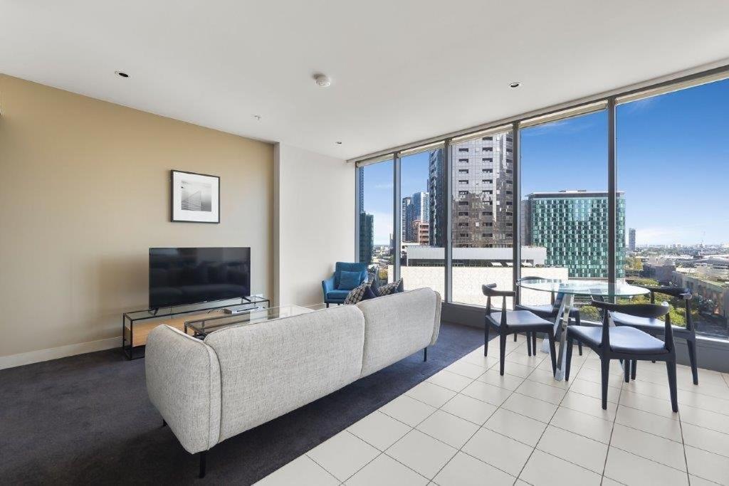Stylish 1-bedroom In Southbank Apartment *