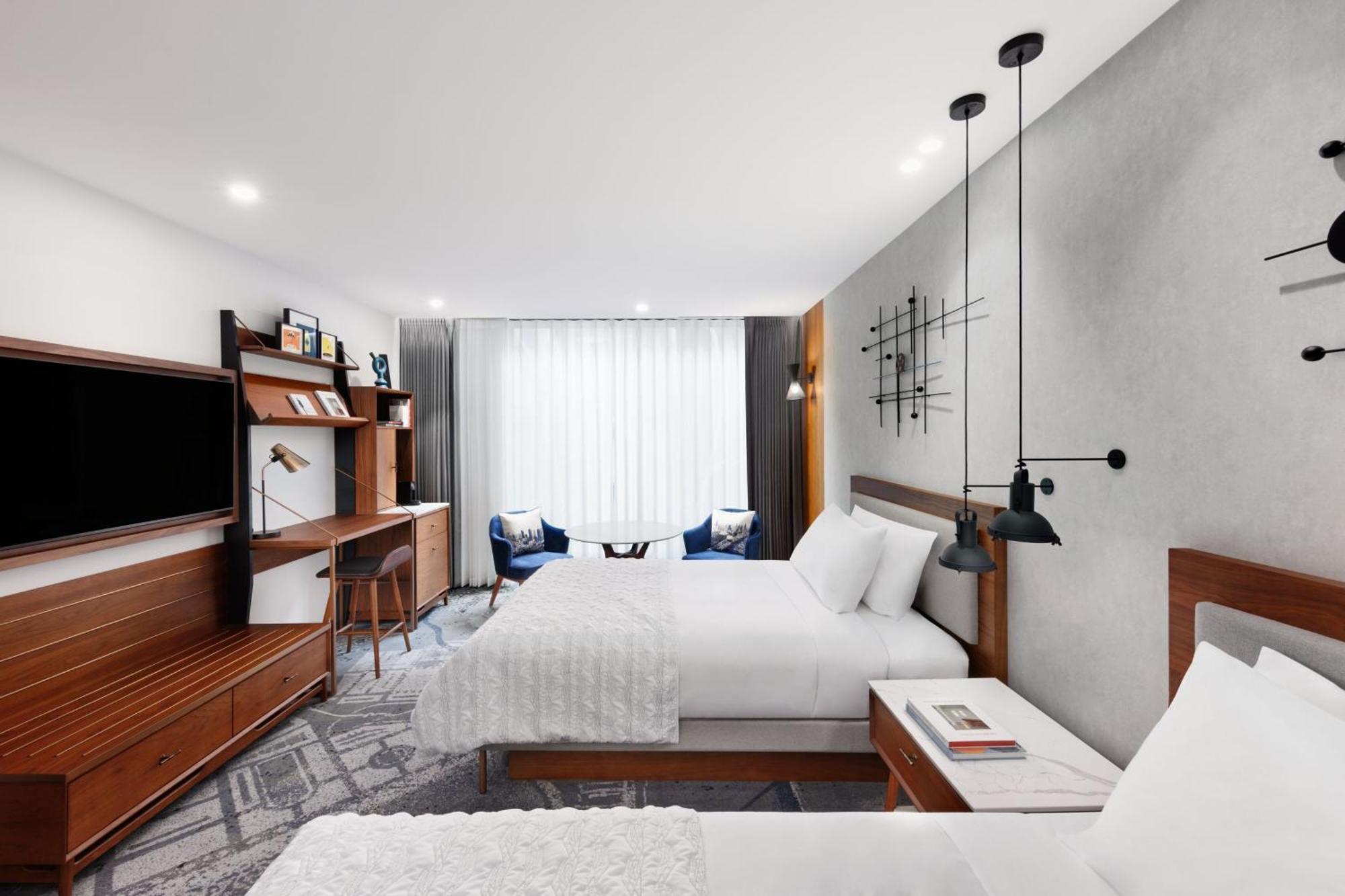 Le Meridien Hotel