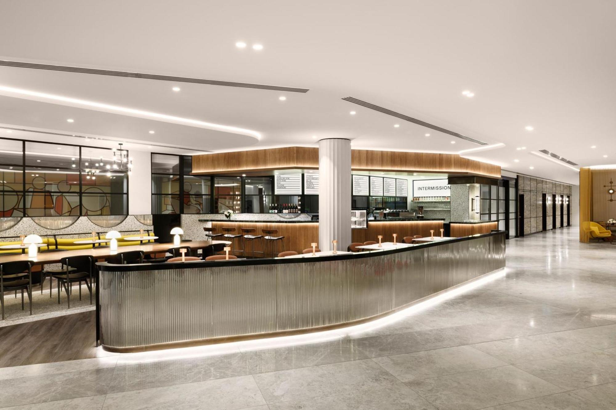Le Meridien Hotel 5*