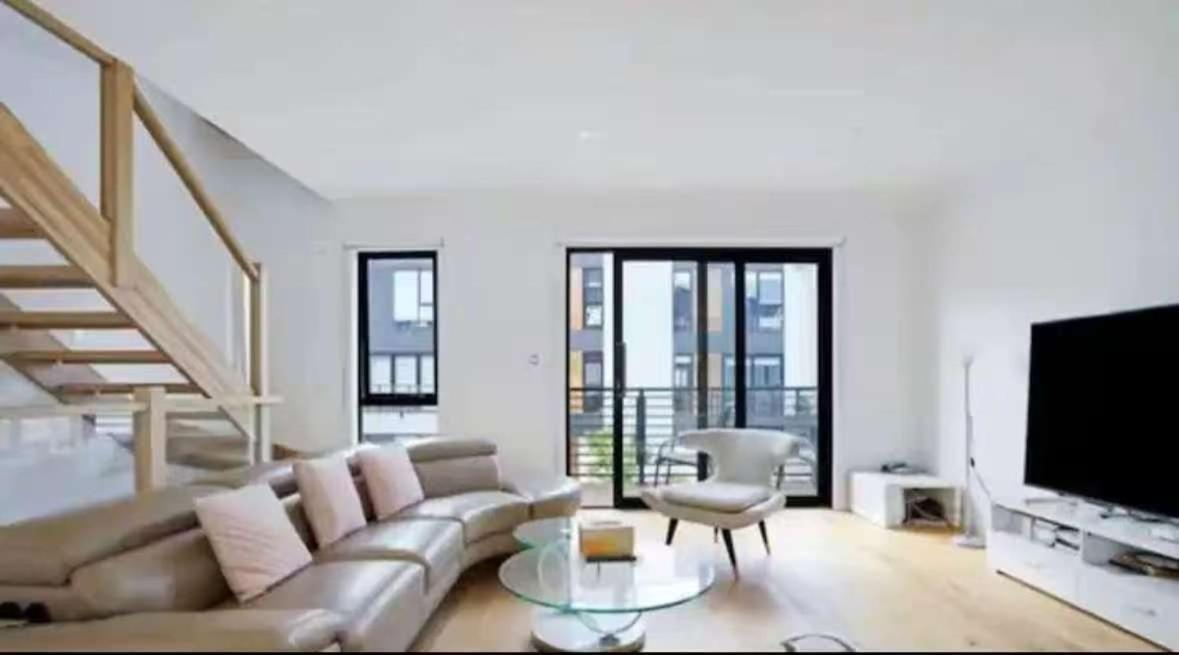 Port Share Townhouse *