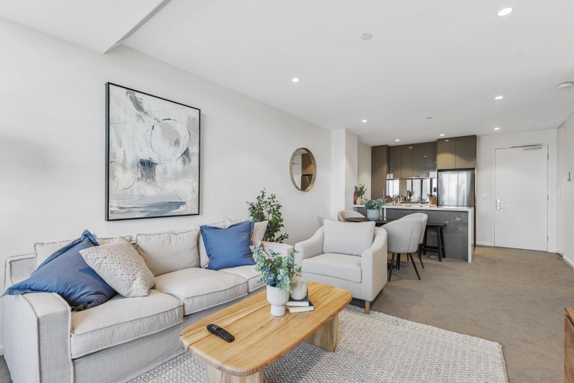 Apartment Elegant 2-bed With Balcony & Views Melbourne