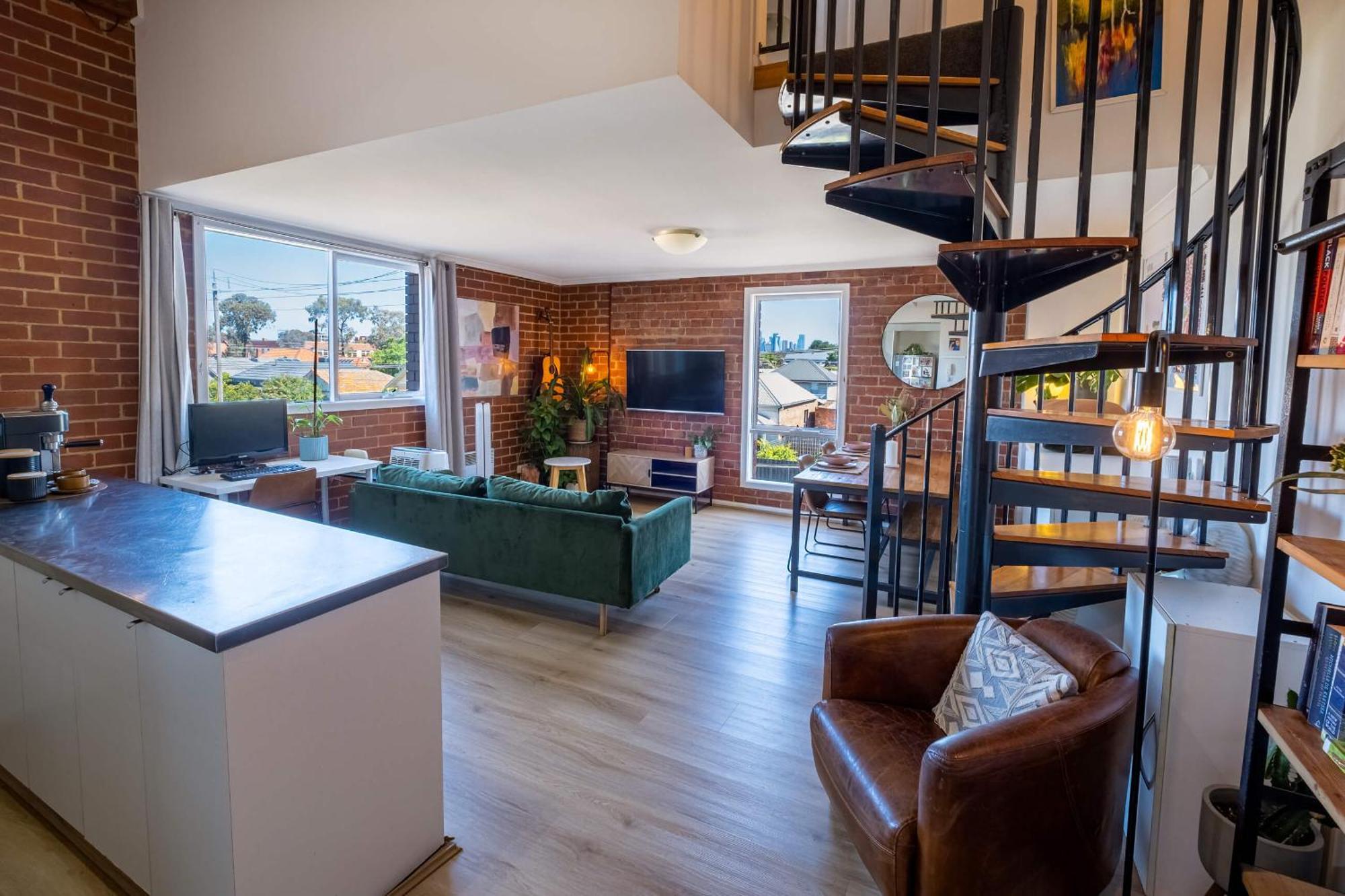 Heritage Loft In Brunswick Melbourne