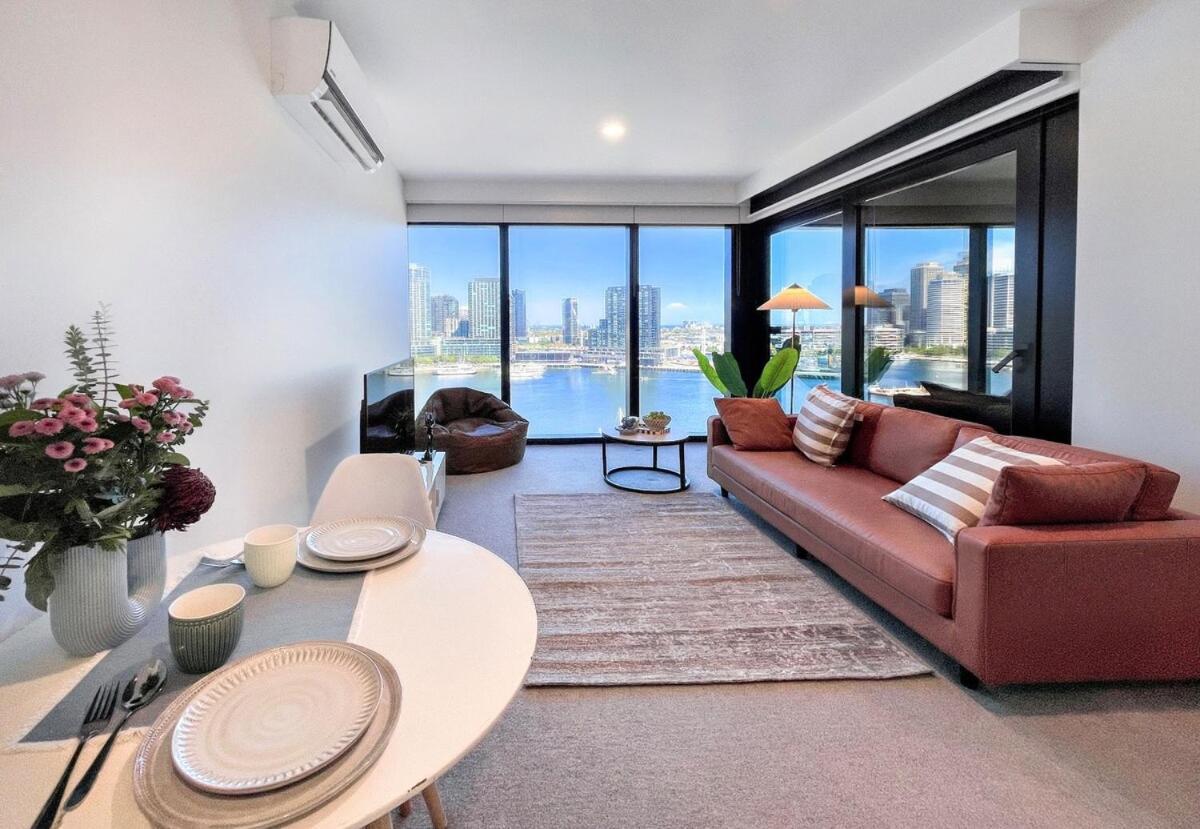 1br Urban Retreat With Balcony In Docklands