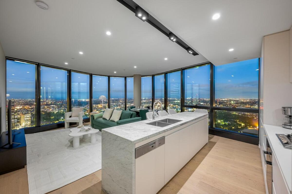 Luxury Aus108 Amazing Views Apartment *