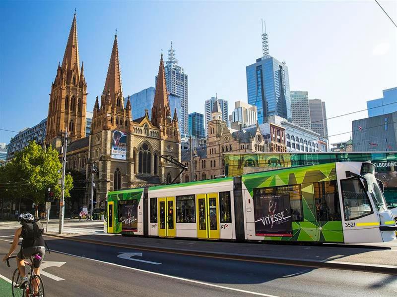 Stunning Cbd With Amazing Views And Parking! Melbourne