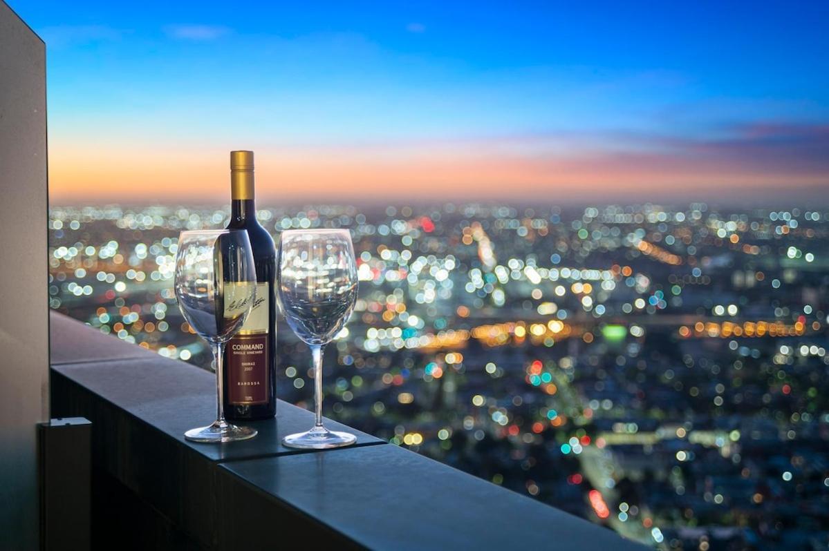 Stunning Cbd With Amazing Views And Parking! * Melbourne