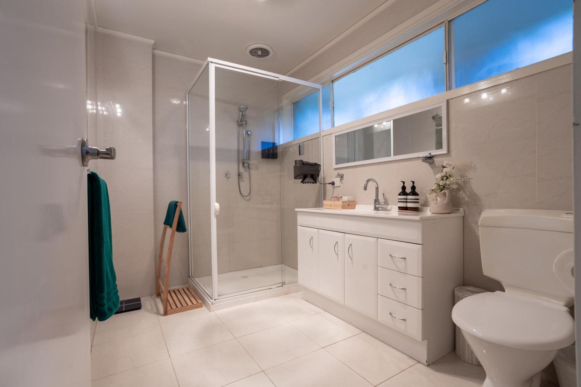Luxury Family Poolside Brighton * Melbourne