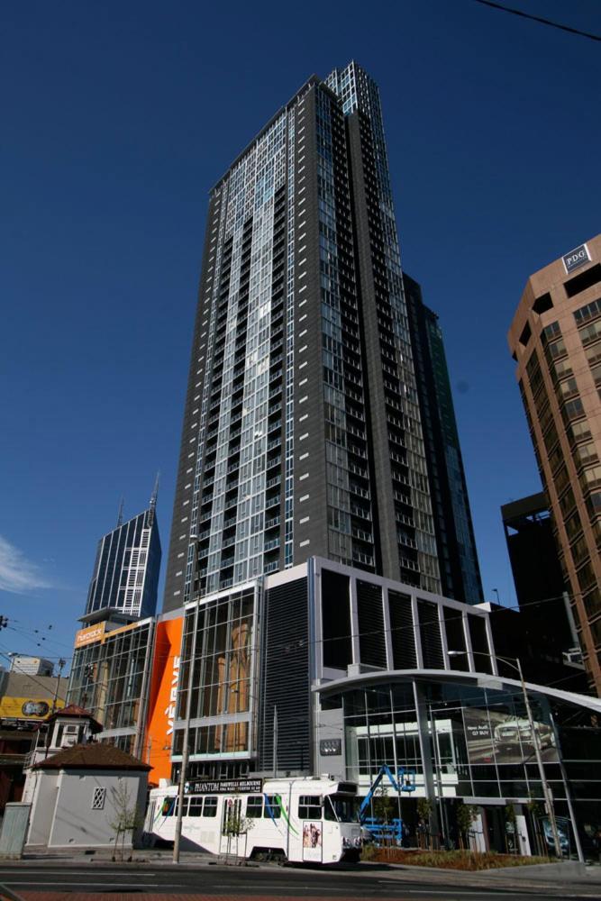 Serene Two Bedroom In Cbd With Free Parking