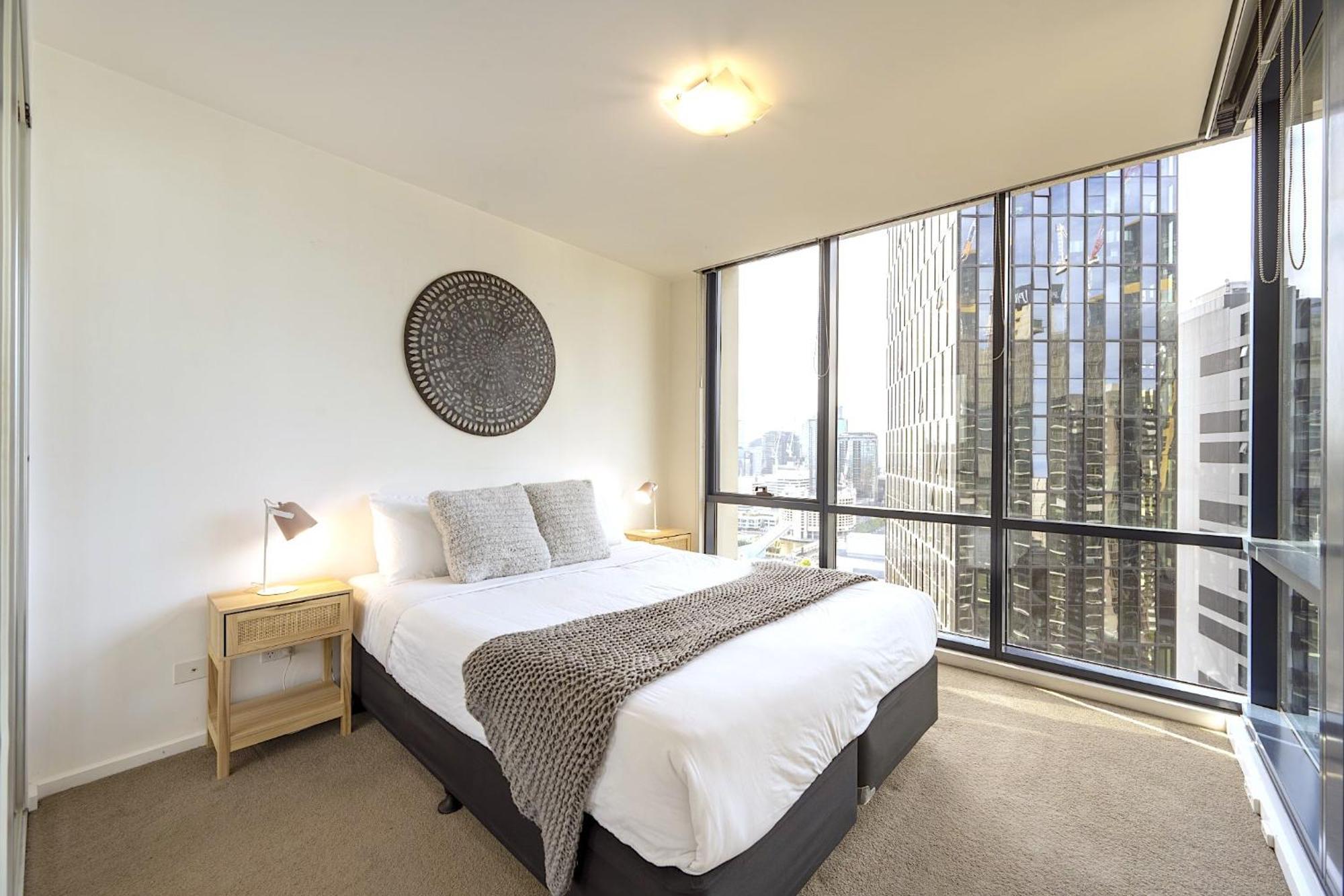 Mega Style Mainpoint Apartment
