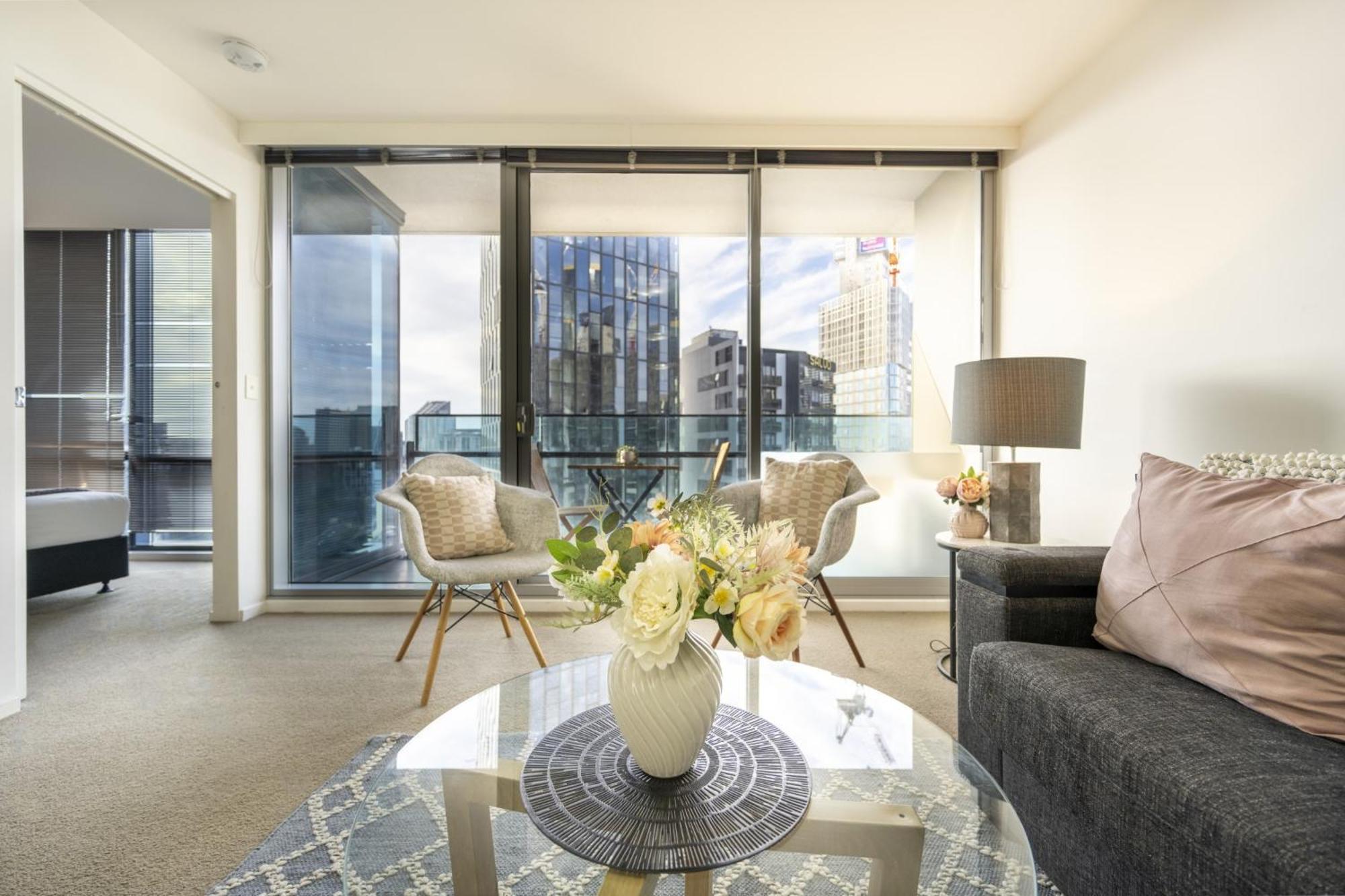 Mega Style Mainpoint Melbourne