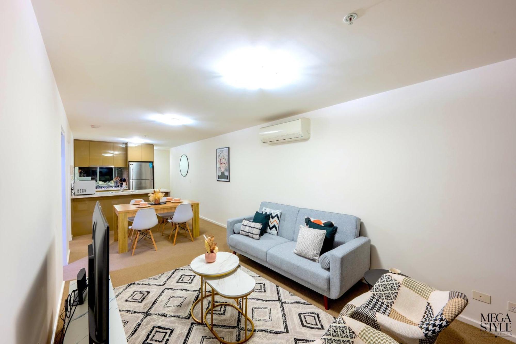 Mega Style Mainpoint Apartment