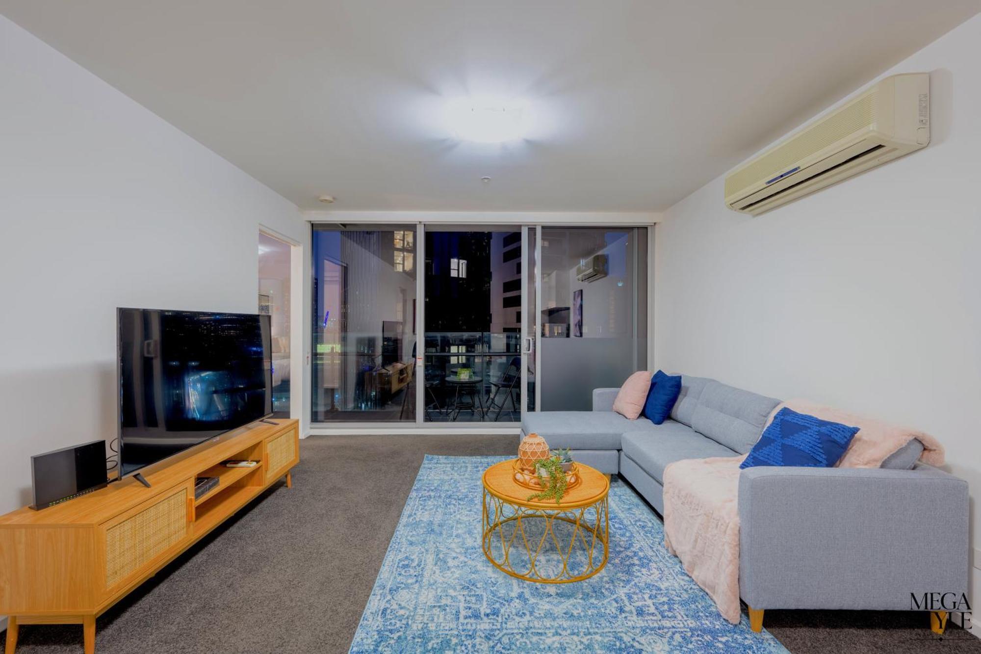 Mega Style Mainpoint Apartment *