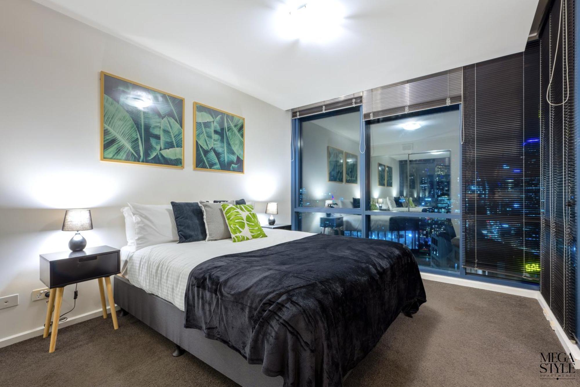 Mega Style Mainpoint Melbourne
