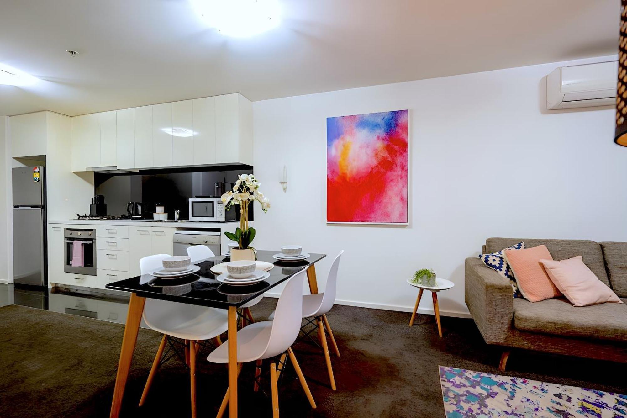 Mega Style Mainpoint Apartment *