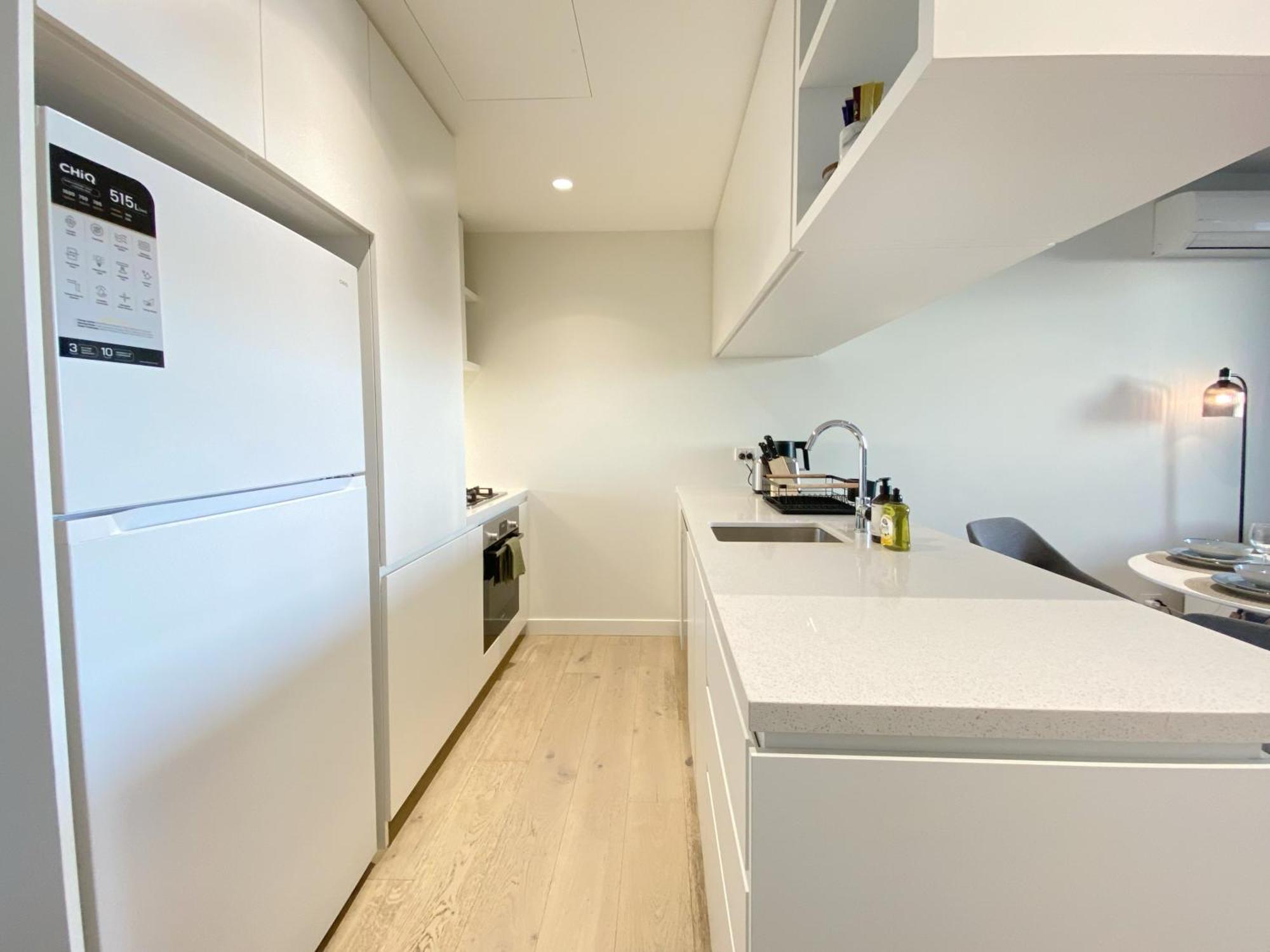 Modern Comfort - 2b2b With Balcony & Parking Apartment