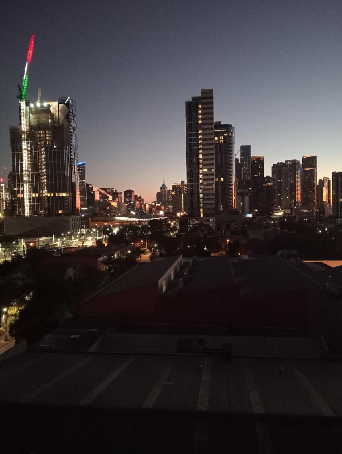 Views South Apartment