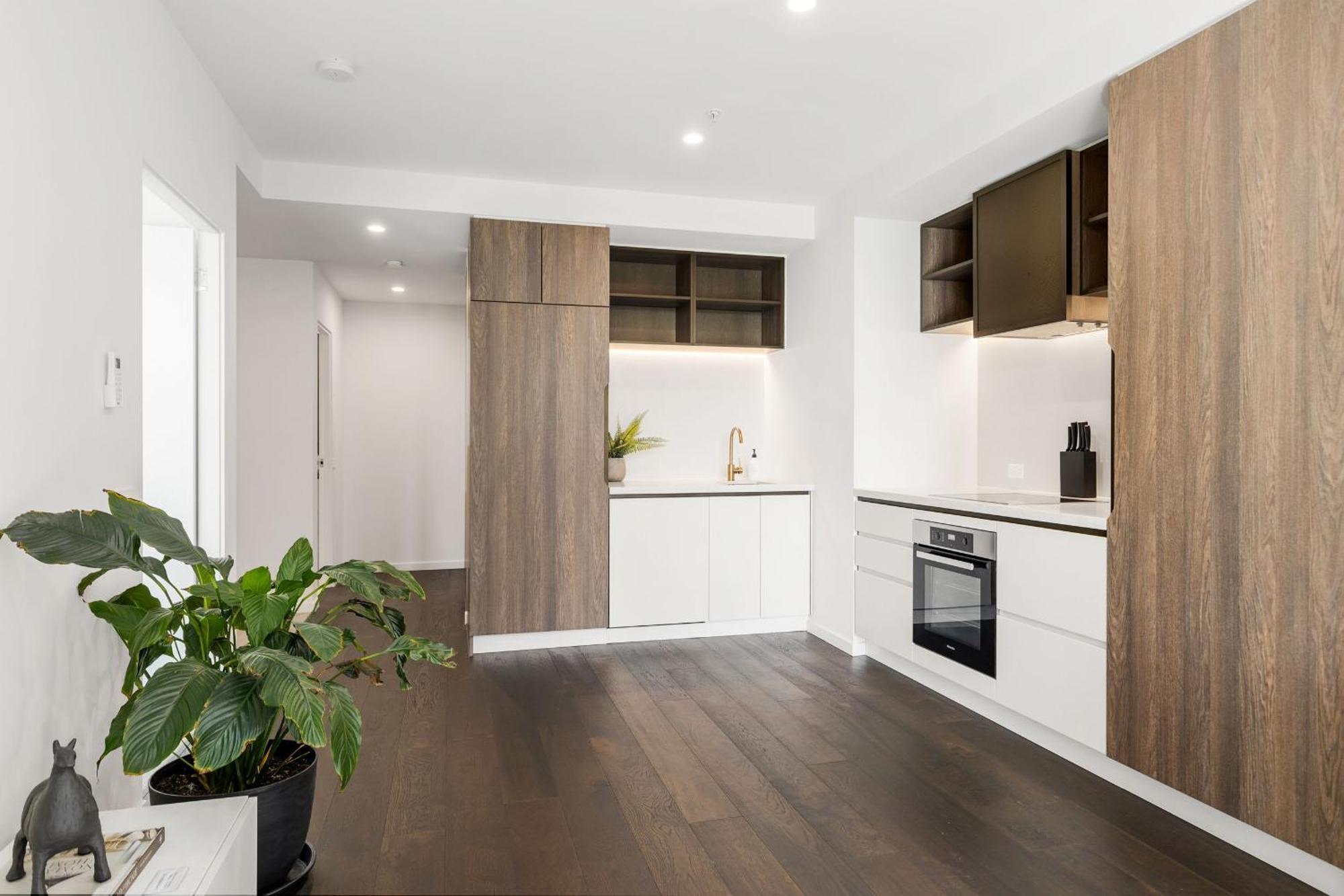 Luxuria - Uno Melbourne
