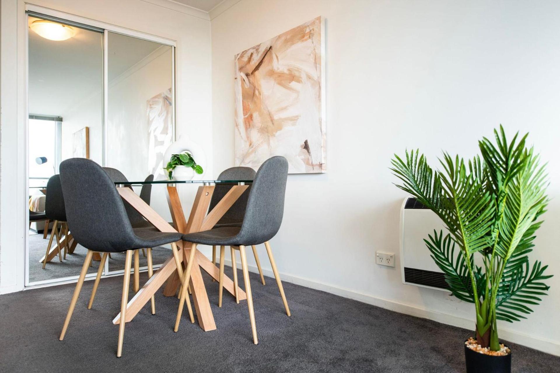 Cosy Gem; Tennis Court & Parking On St Kilda Rd Apartment Melbourne