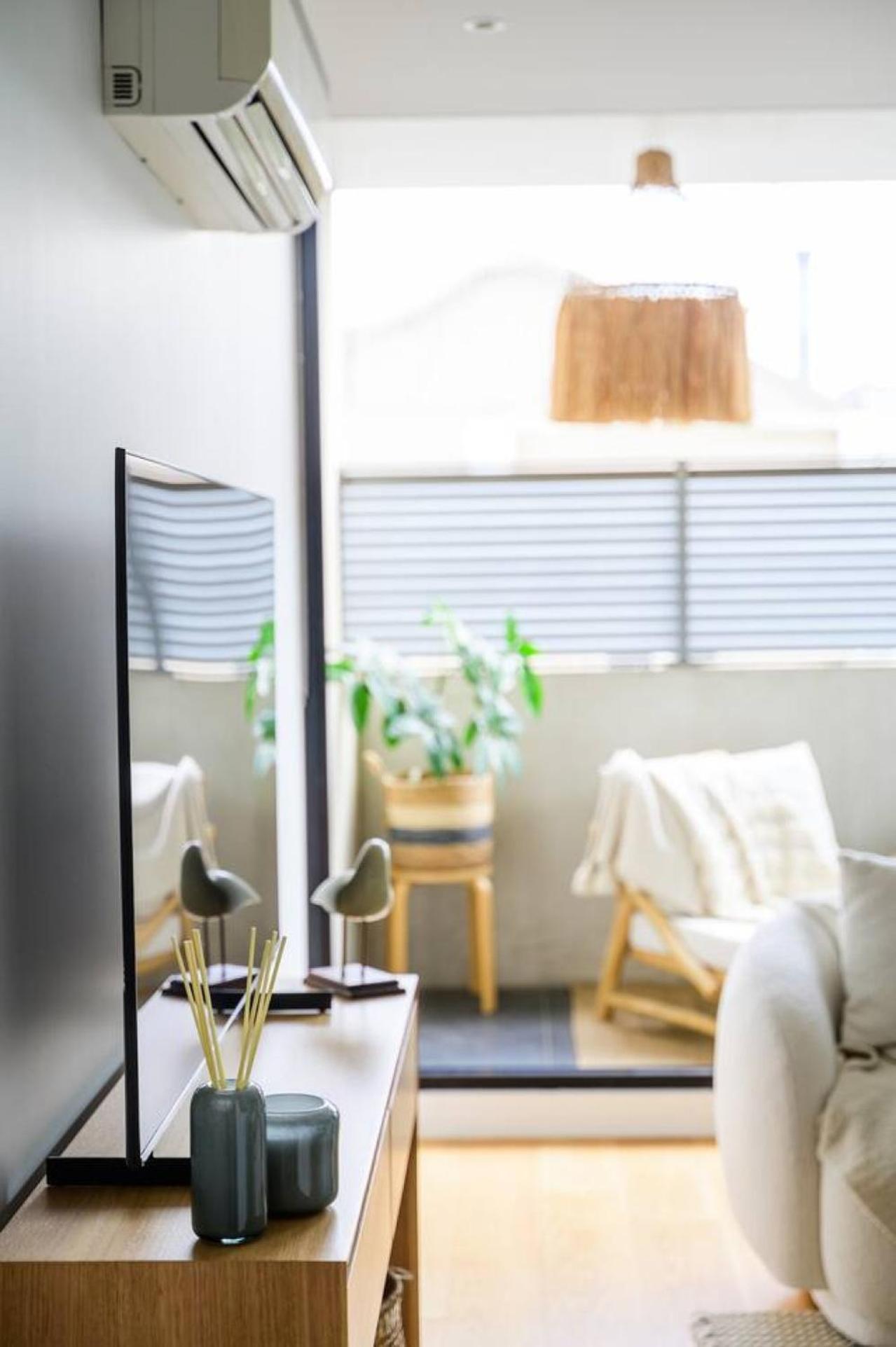 Ava 100m To And Bay St Apartment