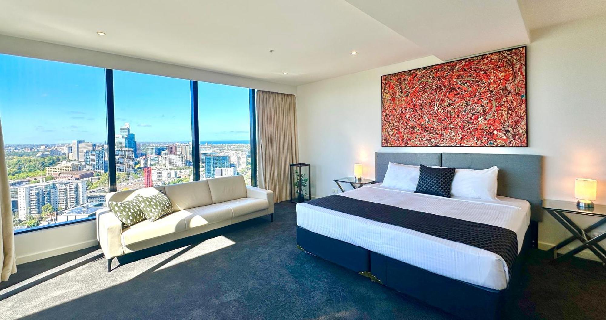 Luxury Duplex-penthouse Near Casino Mcec & Mcg Apartment *