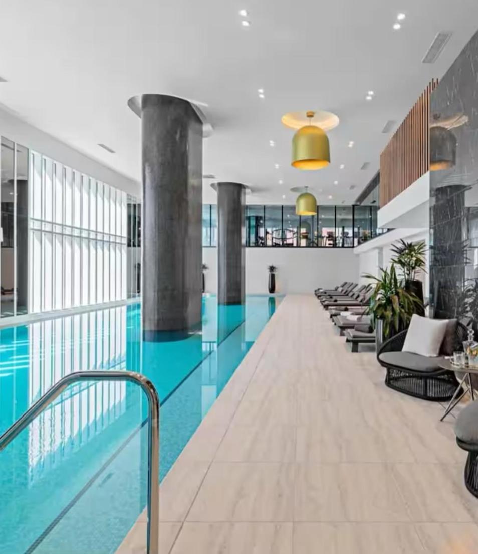 Homestay A In Shared Cbd Near Southern Cross Melbourne