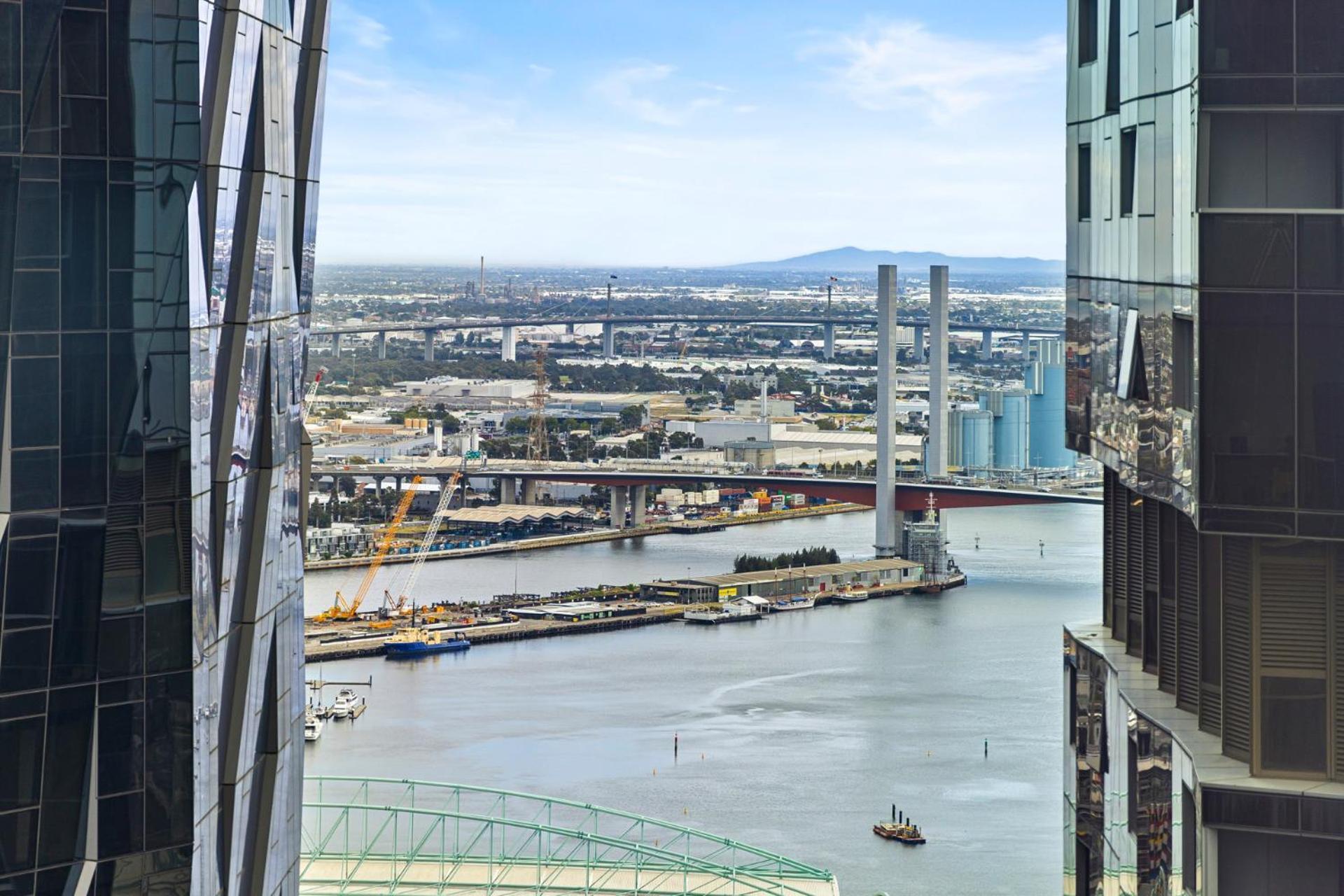 Apartment Stunning Westside Cbd 2bd, Heated Pool, Gym, Sauna, Steam Melbourne