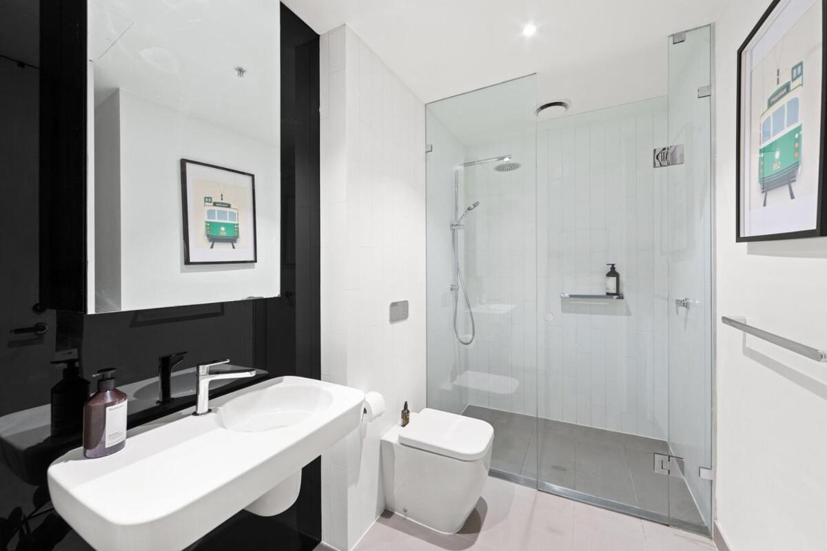 Apartment Greville St Gem Modern Industrial