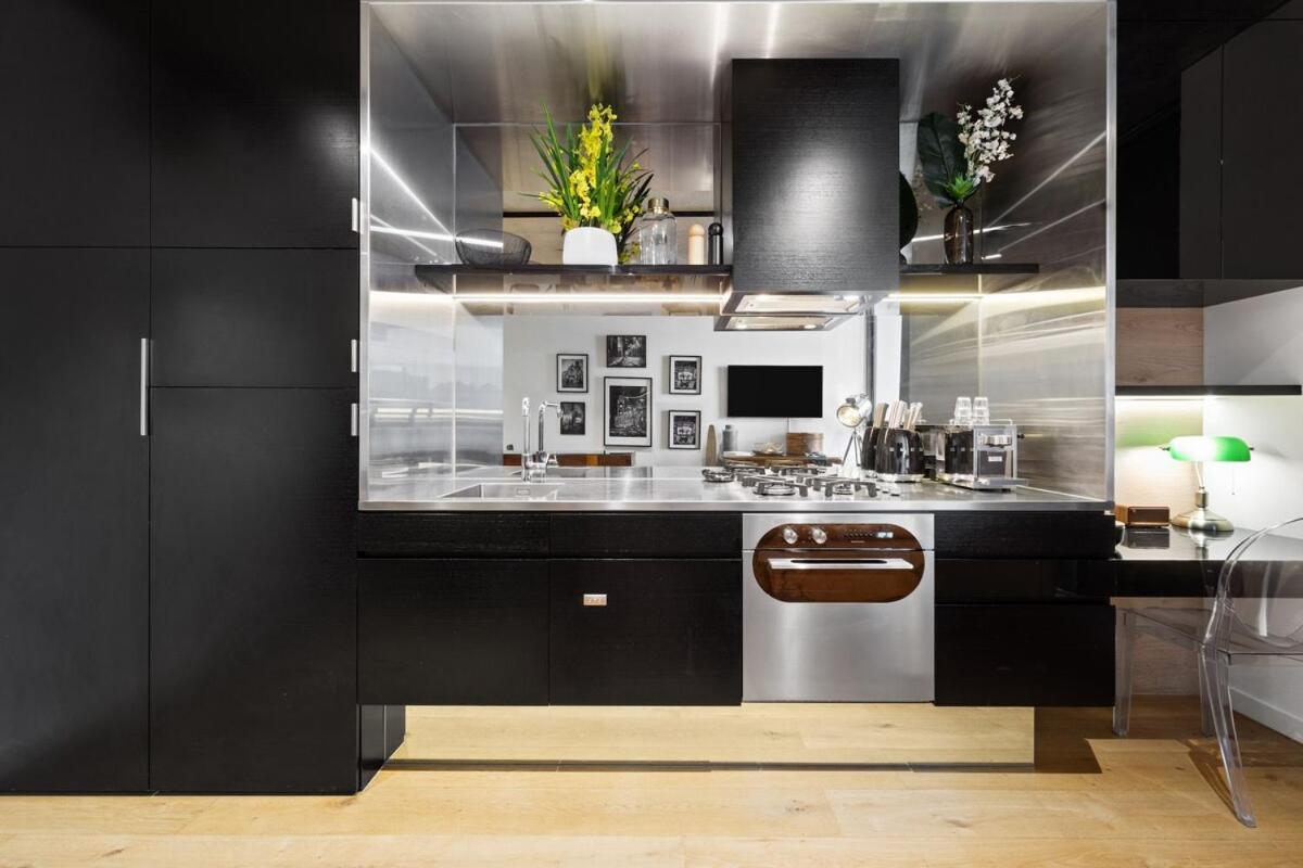 Greville St Gem Modern Industrial
