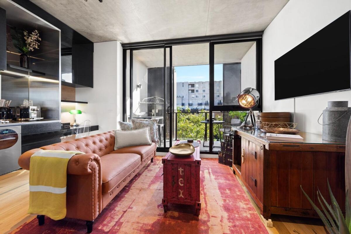Greville St Gem Modern Industrial Apartment Melbourne