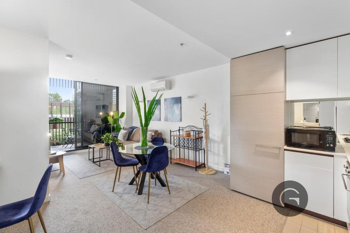 Apartment Modern Cozy Inner 1brd Near F1 Track *
