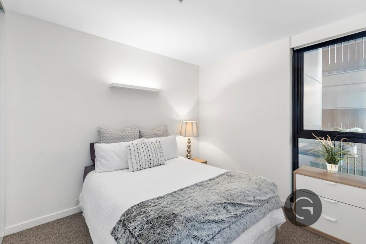 Modern Cozy Inner 1brd Near F1 Track * Melbourne