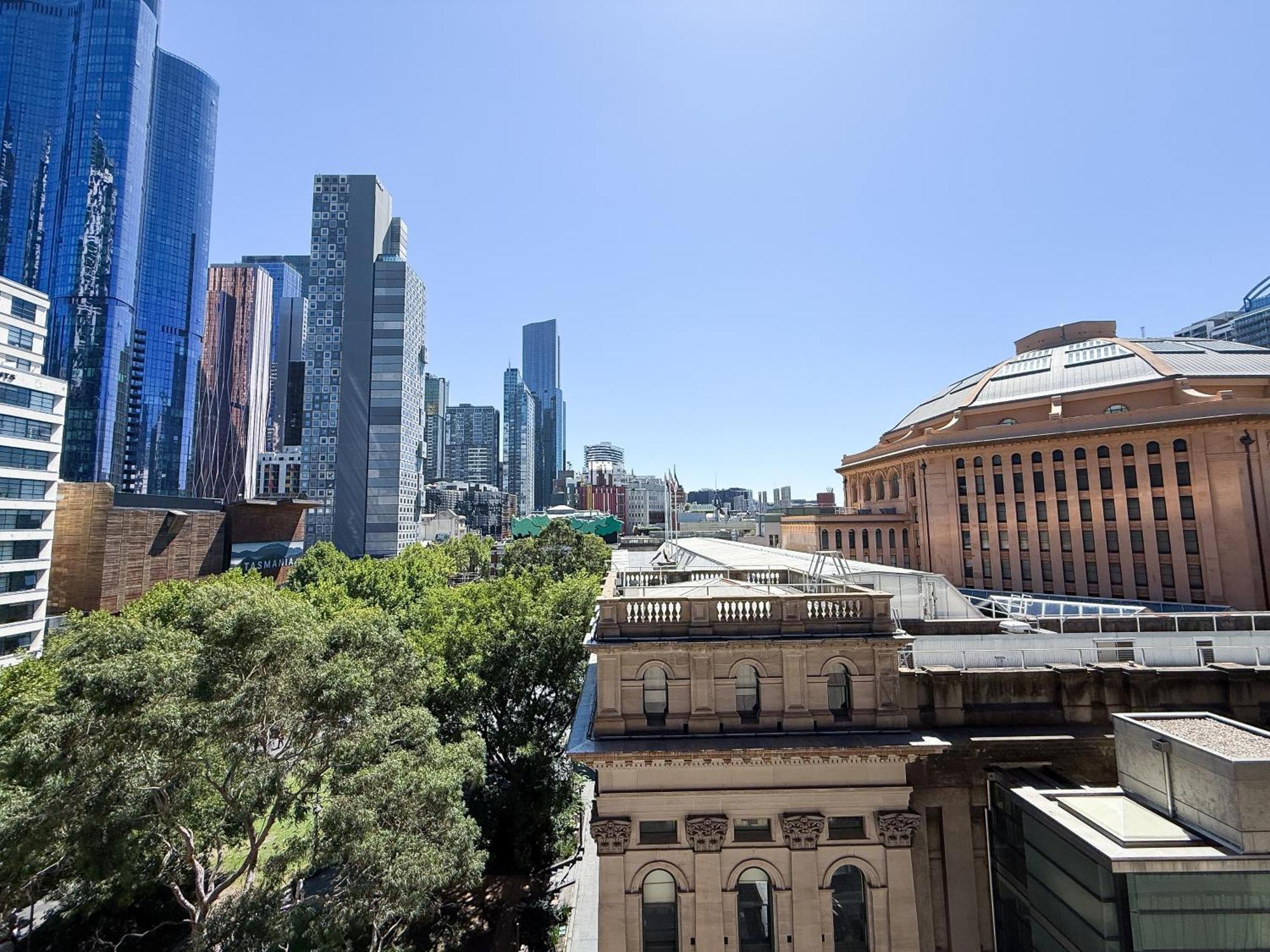 Apartment Qv Spacious 2br Citycentre State Library Melbourne