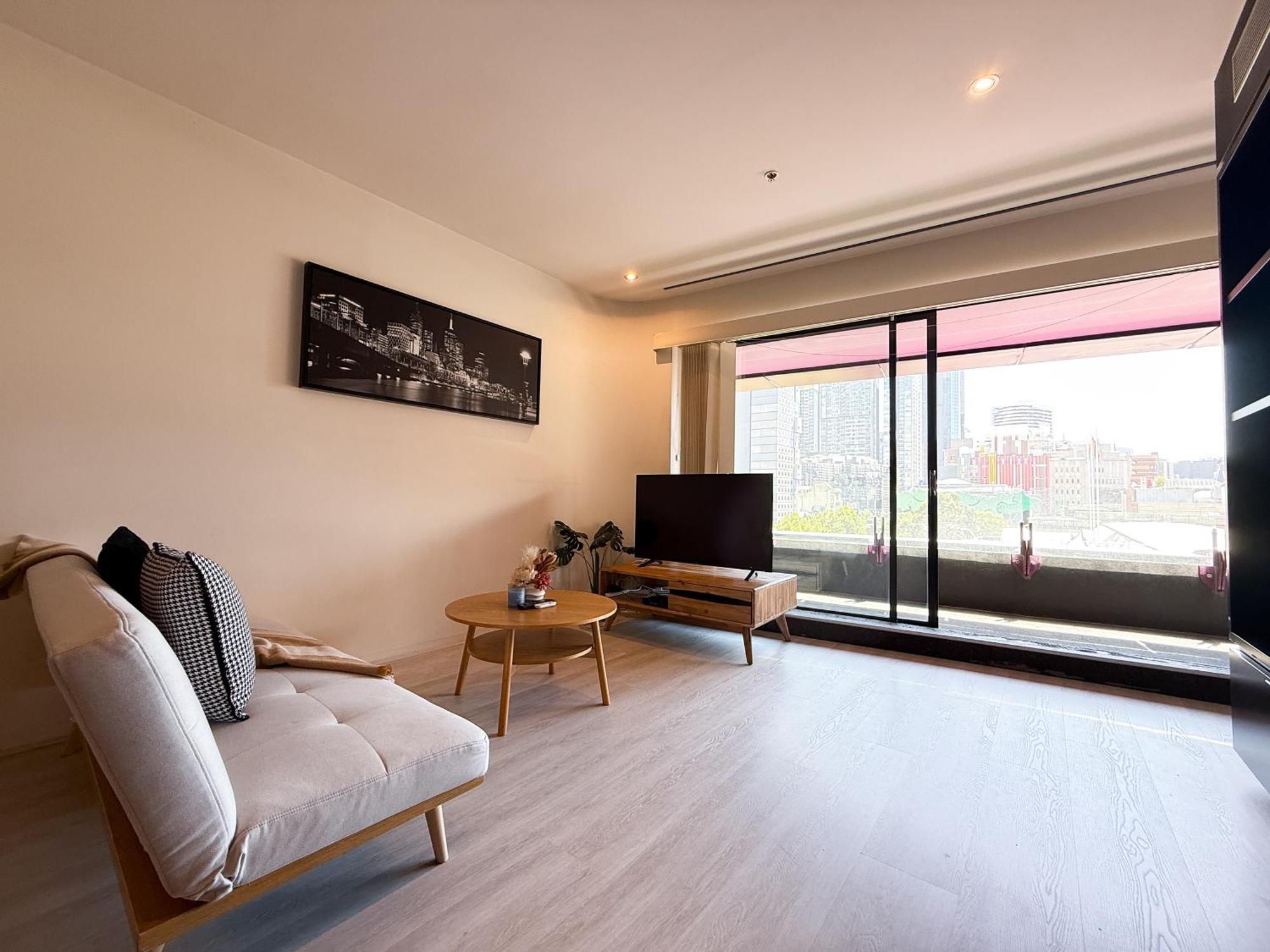 Qv Spacious 2br Citycentre State Library Melbourne