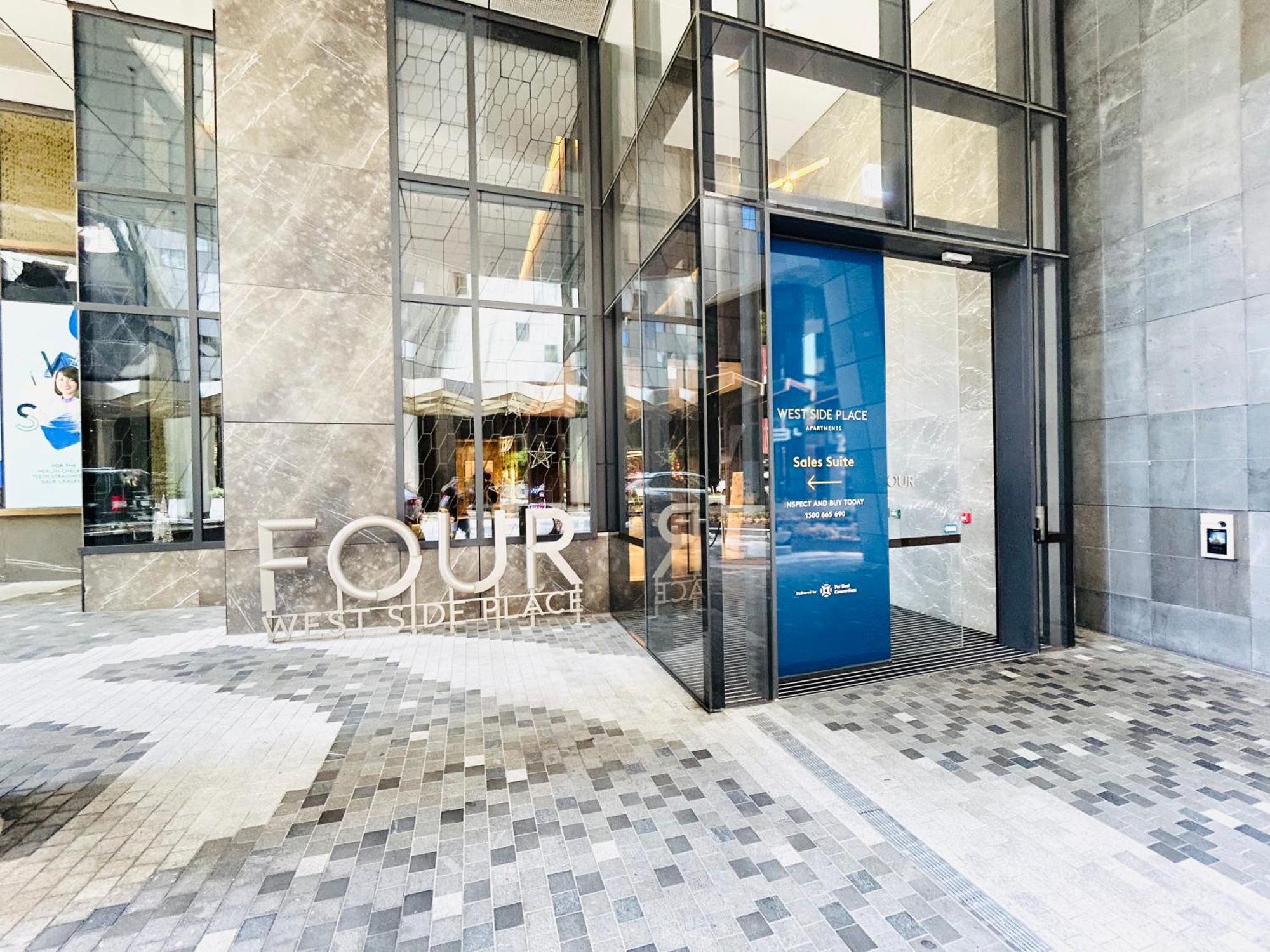 The Escape In Southern Cross Station Apartment *