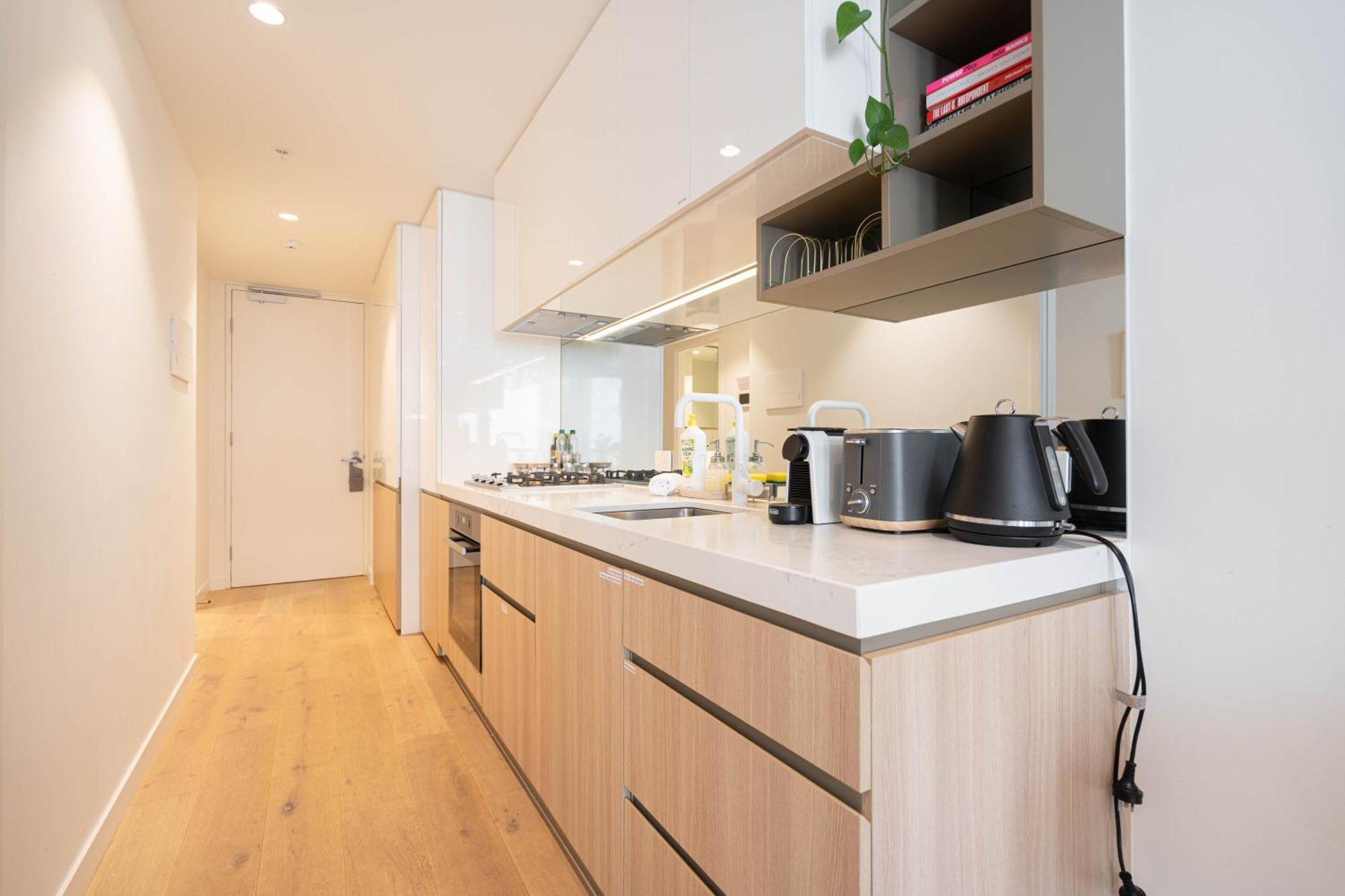 Simplistic Zen 1b Southbank Freeparking#bo13 Melbourne