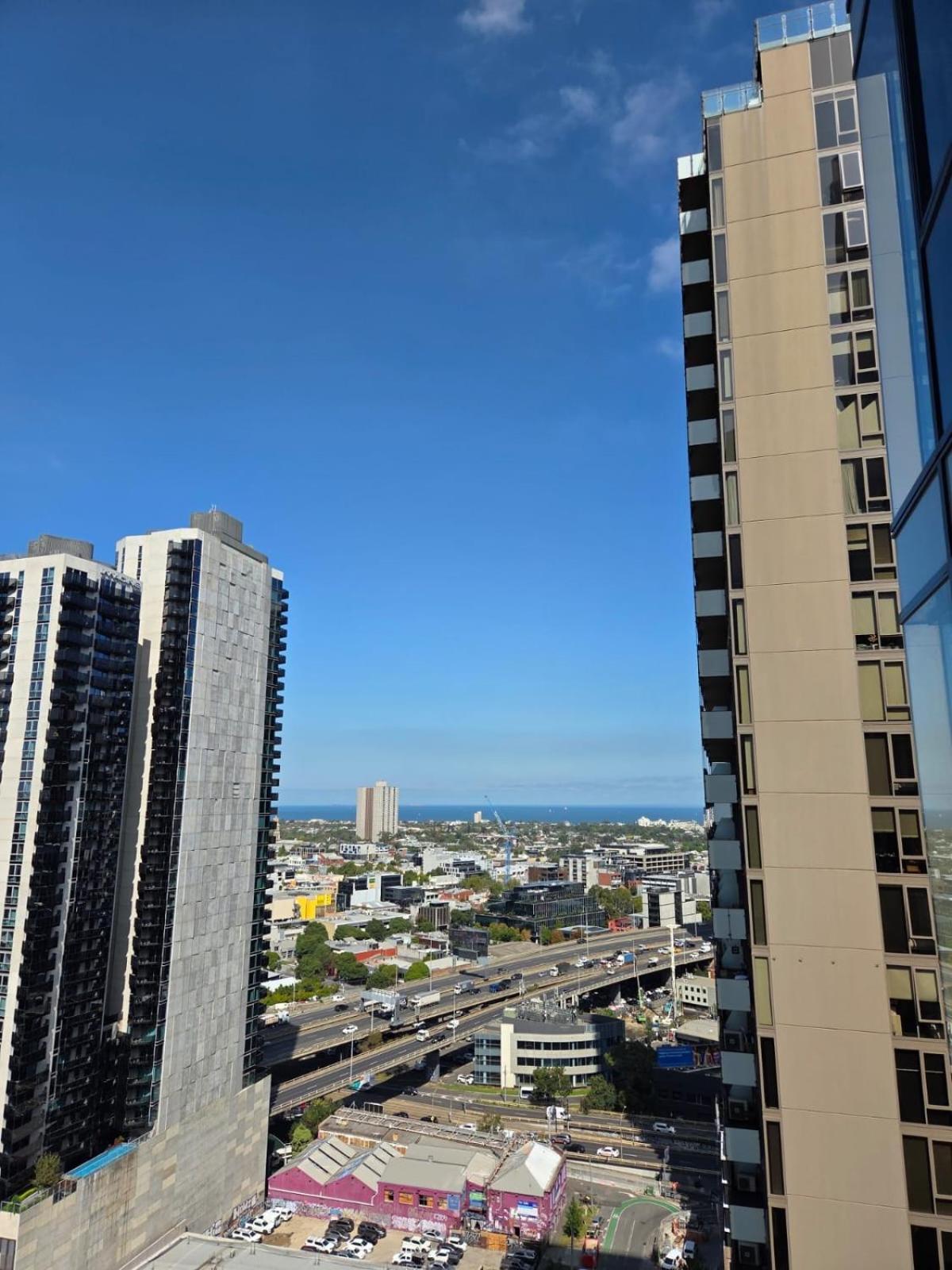 Spacious 3 Bedroom Southbank