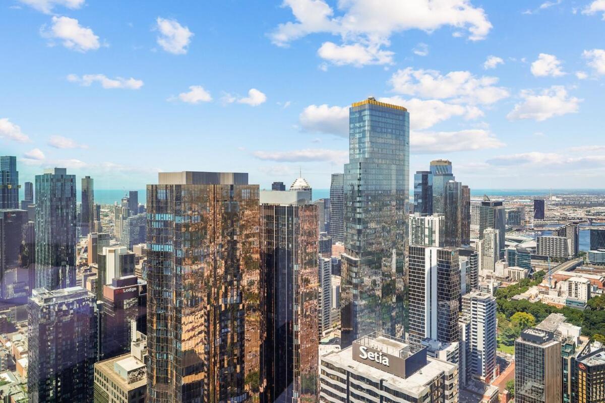 Apartment Lv 67 Light House Wake Up From Skyline Cbd 2b1b